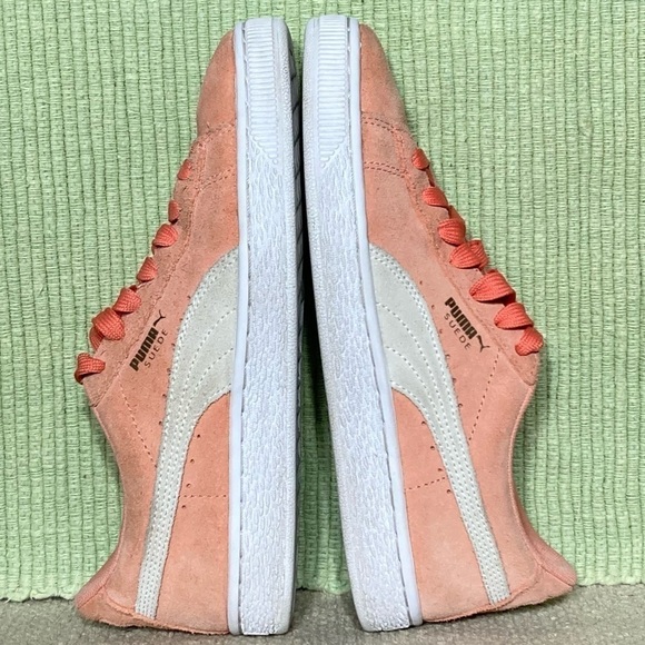 Puma Big Girls Peach/Cream Classic Suede Athletic Low Sneakers Shoes Size US 6C - Picture 7 of 11